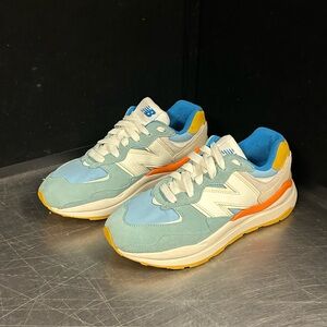 New Balance 57/40 Size 10 Women